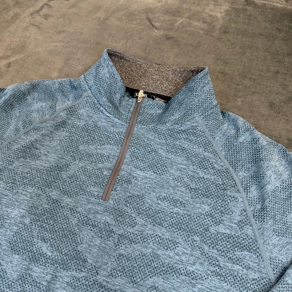 UNRL Apex Quarter Zip Pullover Mens Medium Blue Camo Athletic Fit Features